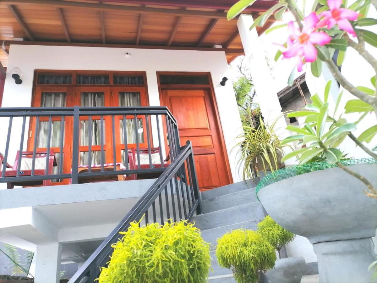 Villa Wismar Hikkaduwa Exterior photo