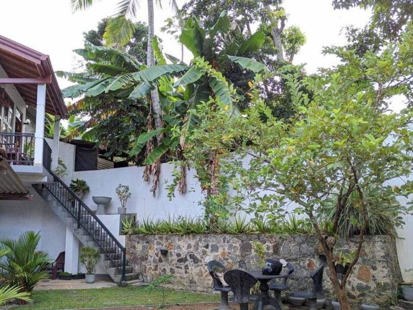 Villa Wismar Hikkaduwa Exterior photo